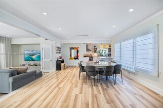 1260 99th St in Bay Harbor Islands, FL - Building Photo - Building Photo