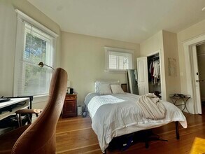 2209 Haste St, Unit 2209 in Berkeley, CA - Foto de edificio - Building Photo