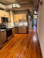 98 Main St, Unit 2nd Fl in Northampton, MA - Building Photo