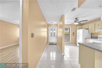 1023 Banks Rd in Coconut Creek, FL - Building Photo - Building Photo