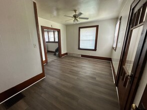 336 W Wesley St-Unit -338 in Jackson, MI - Building Photo - Building Photo