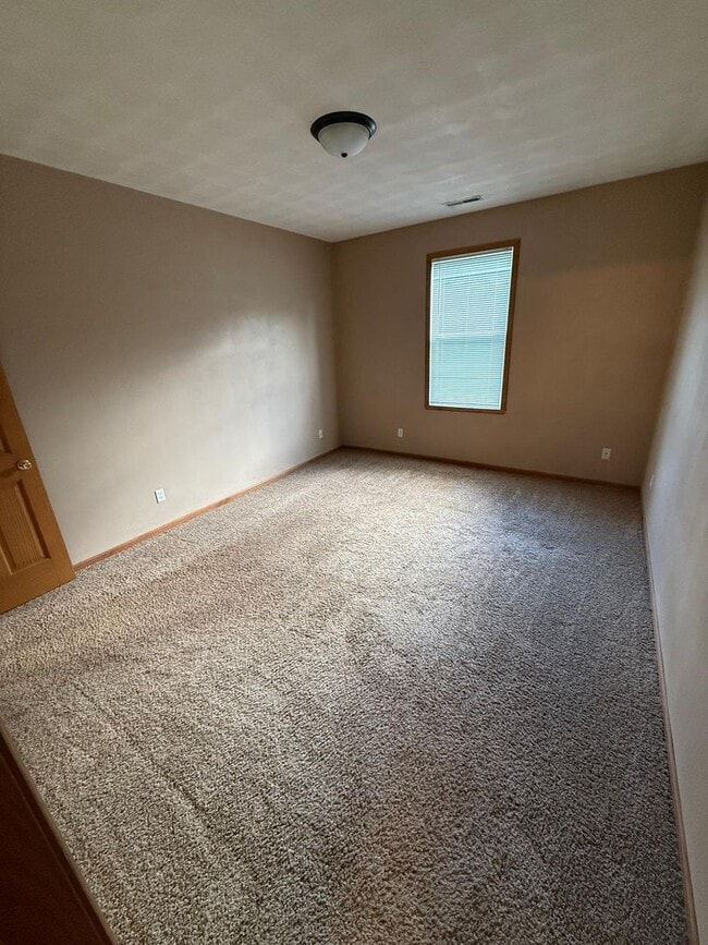 10302 Metalmark Ln in Roscoe, IL - Building Photo - Building Photo