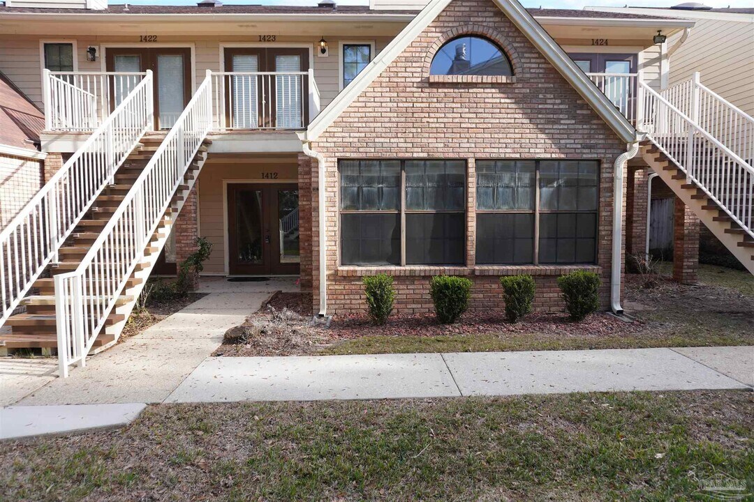 5001 Grande Dr in Pensacola, FL - Building Photo