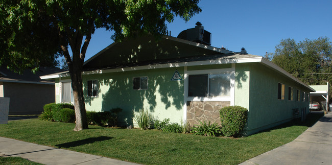 38457 Larkin Ave in Palmdale, CA - Building Photo - Building Photo