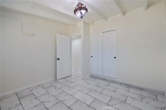304 E Santa Clara St in Avenal, CA - Building Photo - Building Photo