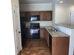 16824 Showdown Path in Selma, TX - Building Photo - Building Photo