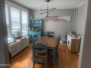 30 Cardinal Ave in Albany, NY - Foto de edificio - Building Photo