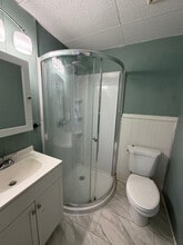 137 W Front St, Unit Apt 4 in Berwick, PA - Foto de edificio - Building Photo