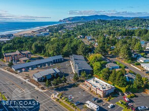 686 SE Hwy 101 in Lincoln City, OR - Building Photo - Building Photo