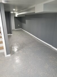 1203 W Cross St photo'