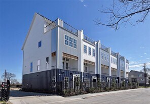 706 Cage St in Houston, TX - Building Photo