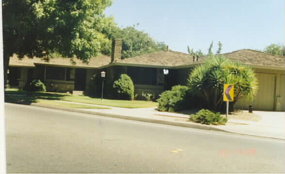 1518 E Rumble Rd in Modesto, CA - Building Photo