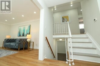 608 Thornwood Ave in Burlington, ON - Building Photo - Building Photo