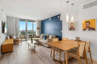 2602 Hallandale Beach Blvd, Unit SI ID1227510P in Hallandale Beach, FL - Building Photo - Building Photo