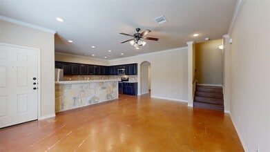 3007 Towers Pkwy, Unit 326 in College Station, TX - Building Photo - Building Photo