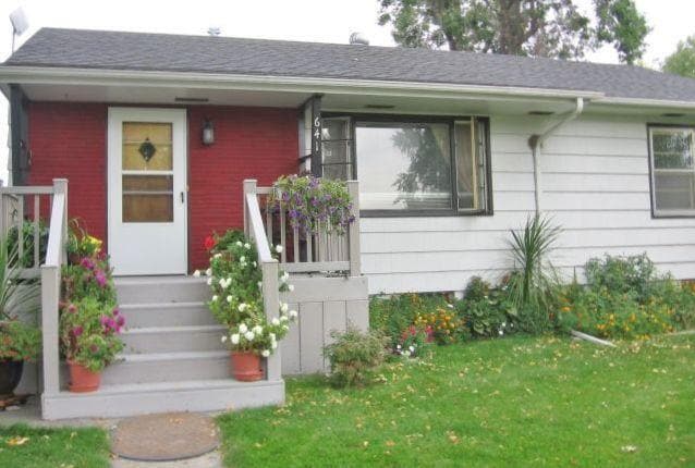 property at 3942 1/2 2nd Ave S