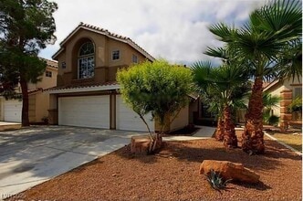 5115 Blossom Ave in Las Vegas, NV - Building Photo - Building Photo