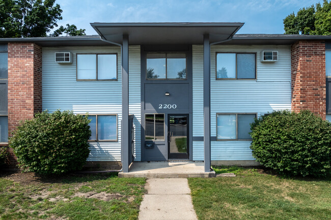 Mallard Cove Apartments in Portage, MI - Foto de edificio - Building Photo