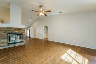 1900 S Hermosa Dr in Tucson, AZ - Building Photo - Building Photo