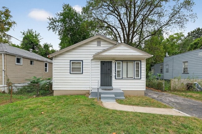 property at 5638 Helen Ave