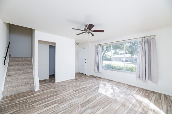 property at 1626 W Campbell Ave