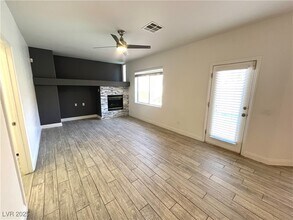 1604 Wolf Canyon Ct in Las Vegas, NV - Building Photo - Building Photo