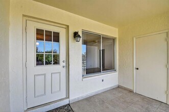 4723 Sable Pine Cir, Unit D2 in West Palm Beach, FL - Foto de edificio - Building Photo