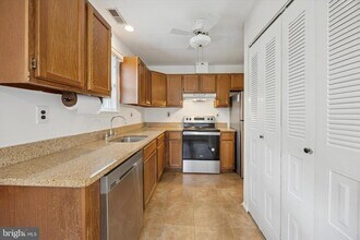188 S Hill Dr in Mount Holly, NJ - Foto de edificio - Building Photo