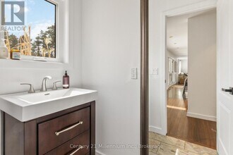 9811-7137 Beachwood Rd in Clearview, ON - Building Photo - Building Photo