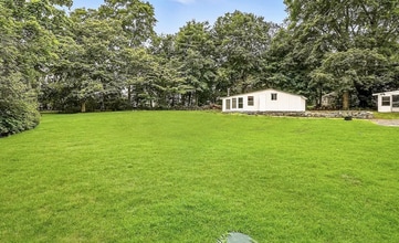 84 E Main St in Hopkinton, MA - Building Photo - Building Photo