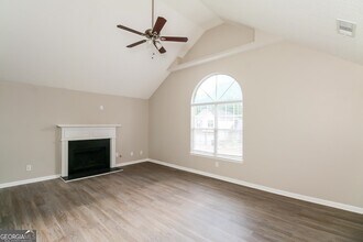 7550 Sugarcreek Dr in Riverdale, GA - Building Photo - Building Photo