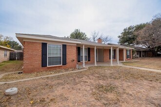 2821 Metz Dr in Midland, TX - Building Photo - Building Photo