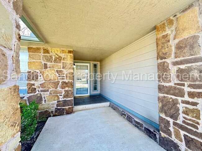 2241 W Quinton St in Broken Arrow, OK - Building Photo - Building Photo