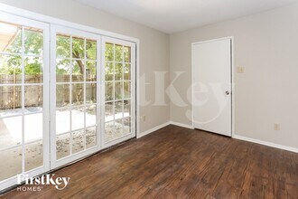 302 Wildbriar Dr in Garland, TX - Building Photo - Building Photo