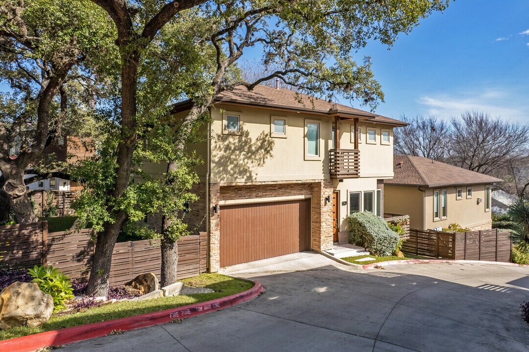 Oaks at 1227 Condos in Austin, TX - Building Photo