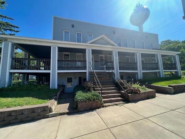 30 Brown Blvd, Unit 3