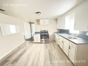 219 Taylor Rd in Jacksonville, AR - Building Photo - Building Photo