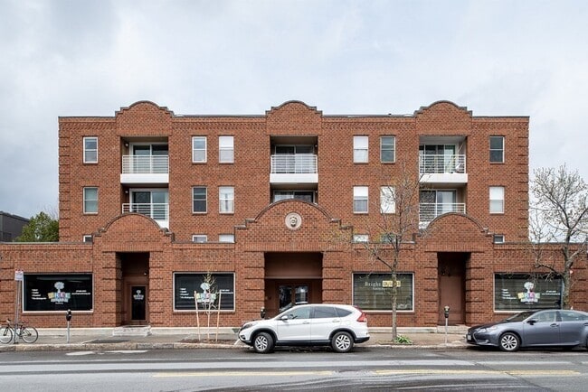 property at 435 Washington St