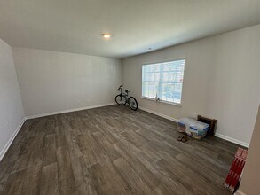 4109 Laurel Rdg Dr in Greenville, NC - Building Photo - Building Photo