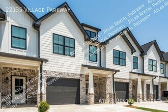 22135 Village Pkwy in Helena, AL - Building Photo - Building Photo