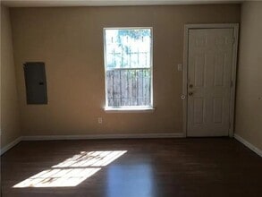 1504 E Mulkey St in Fort Worth, TX - Building Photo - Building Photo