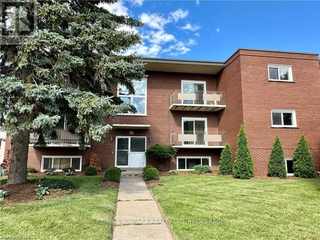 property at 286 Vine St