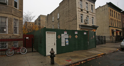 733 Rogers Ave in Brooklyn, NY - Building Photo - Building Photo