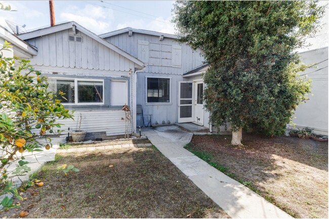 424 S Broadway in Redondo Beach, CA - Building Photo - Building Photo
