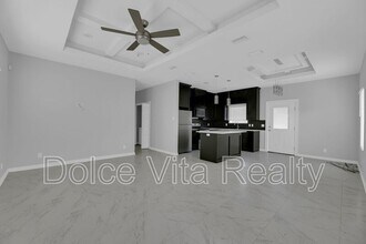 1012 E la Cantera Ave in McAllen, TX - Building Photo - Building Photo