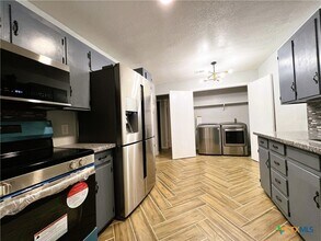 309 Erby Ave, Unit B in Copperas Cove, TX - Building Photo - Building Photo