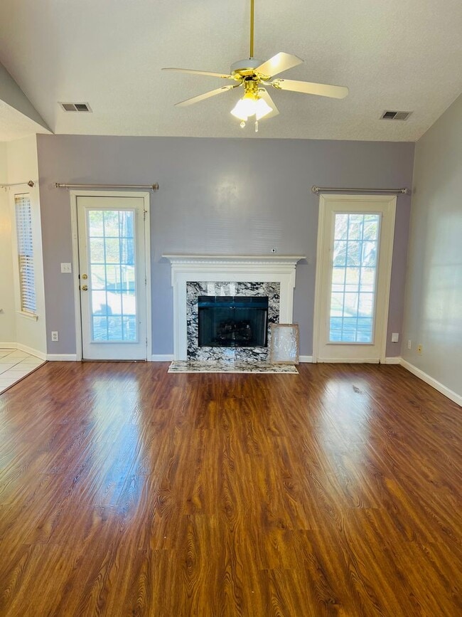 298 Glen Crest Dr in Moore, SC - Building Photo - Building Photo