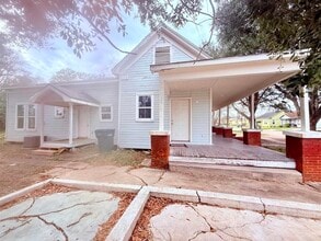 2105 Laurel Ave in Beaumont, TX - Building Photo - Building Photo