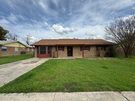 1402 Hammond Dr in Killeen, TX - Building Photo