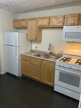 116 Clinton Springs Ave in Cincinnati, OH - Foto de edificio - Building Photo